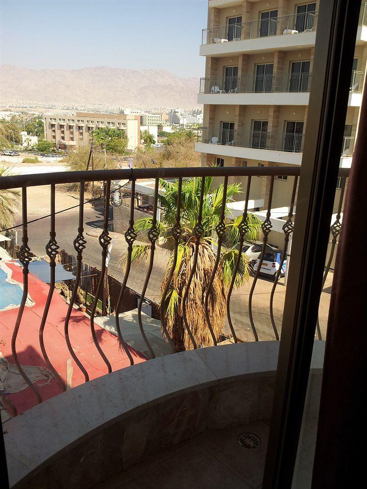 Faulty Towers Hotel Eilat Dış mekan fotoğraf